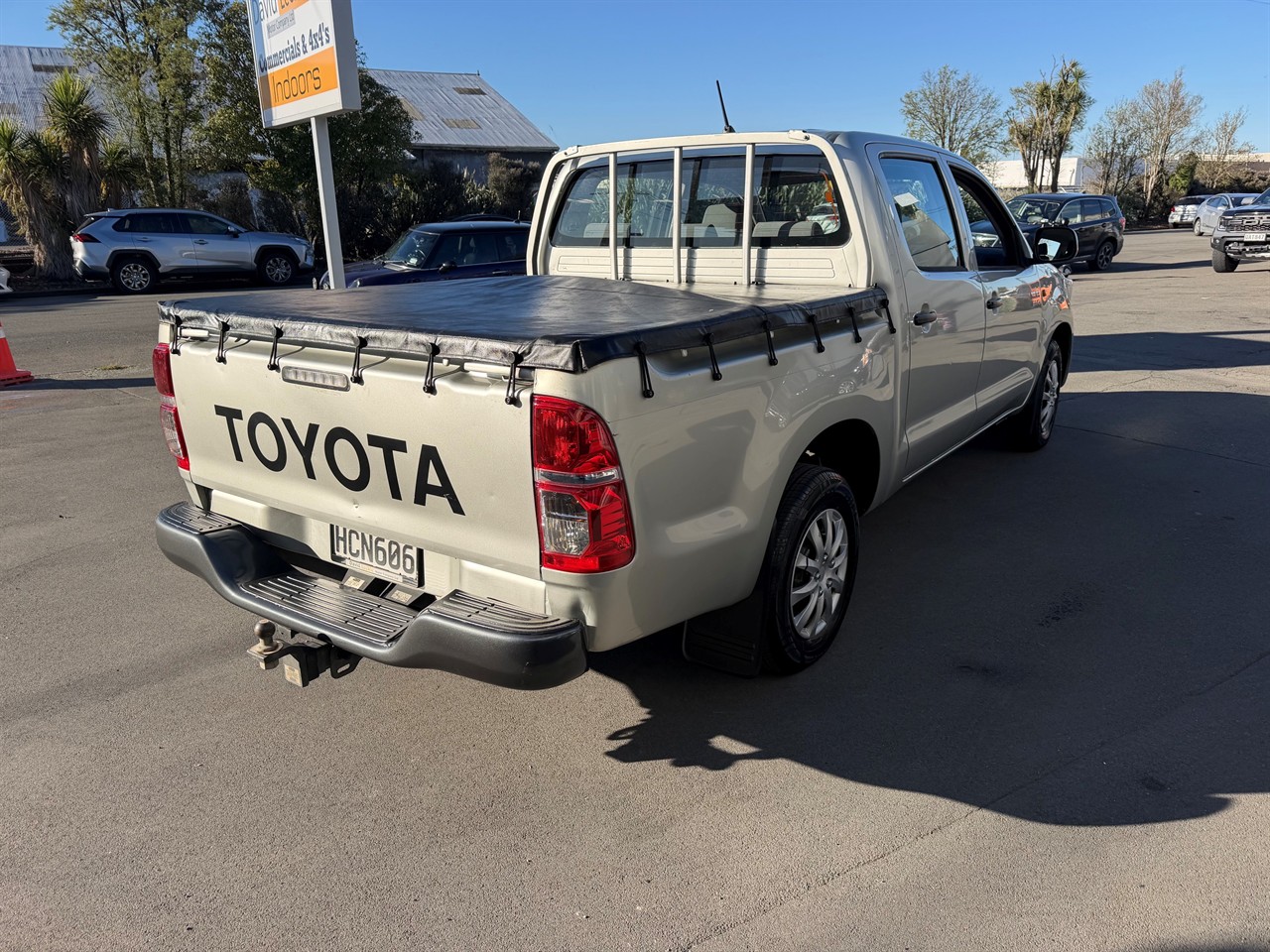2013 Toyota Hilux