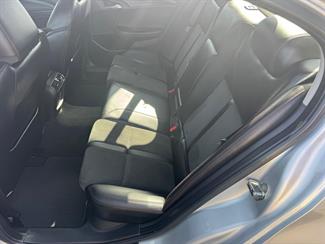 2016 Holden Commodore - Thumbnail