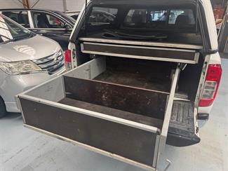 2020 Nissan Navara - Thumbnail