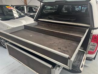 2020 Nissan Navara - Thumbnail