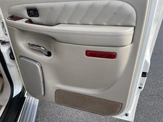 2006 Cadillac Escalade - Thumbnail