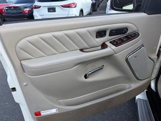 2006 Cadillac Escalade - Thumbnail