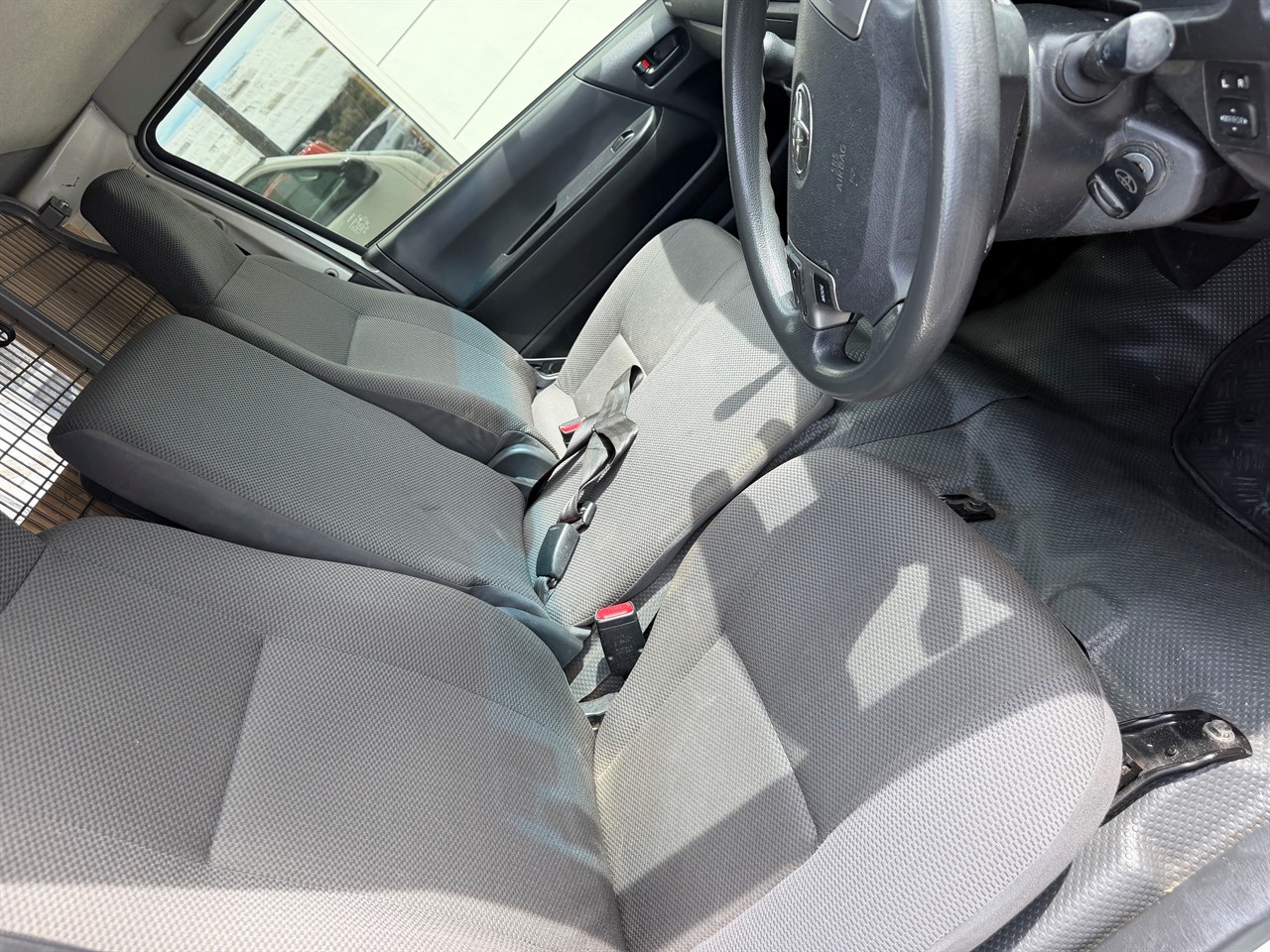 2014 Toyota Hiace