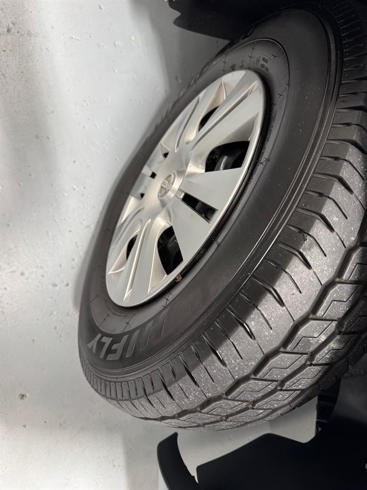 2015 Nissan Caravan
