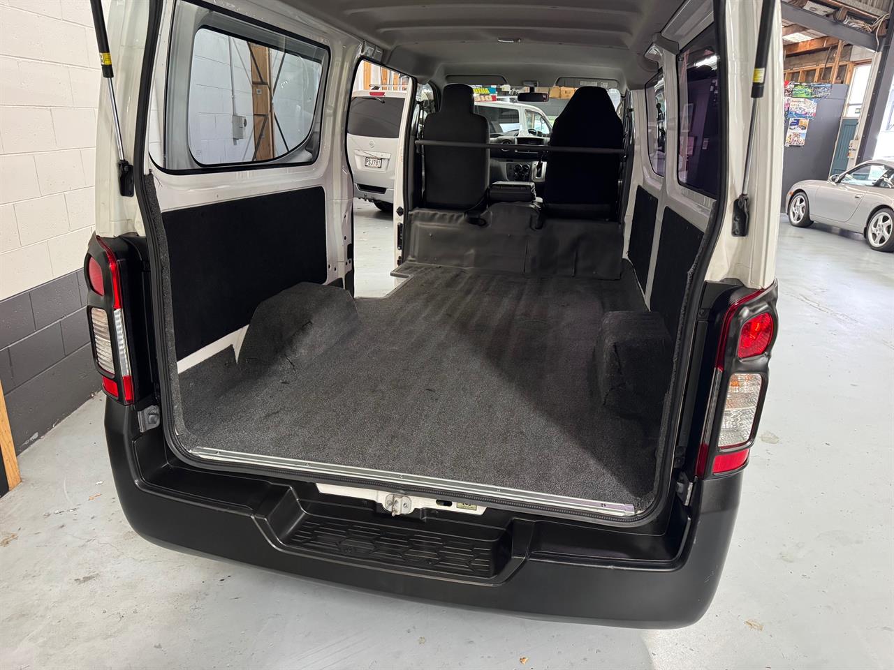 2015 Nissan Caravan