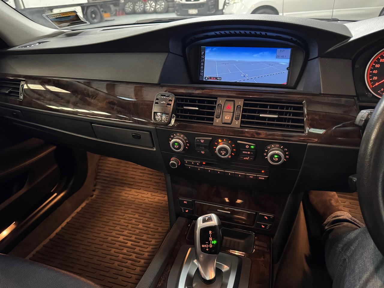2009 BMW 540I
