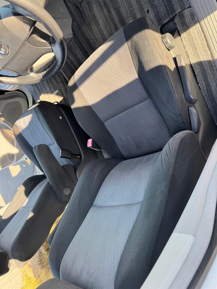 2006 Toyota Estima