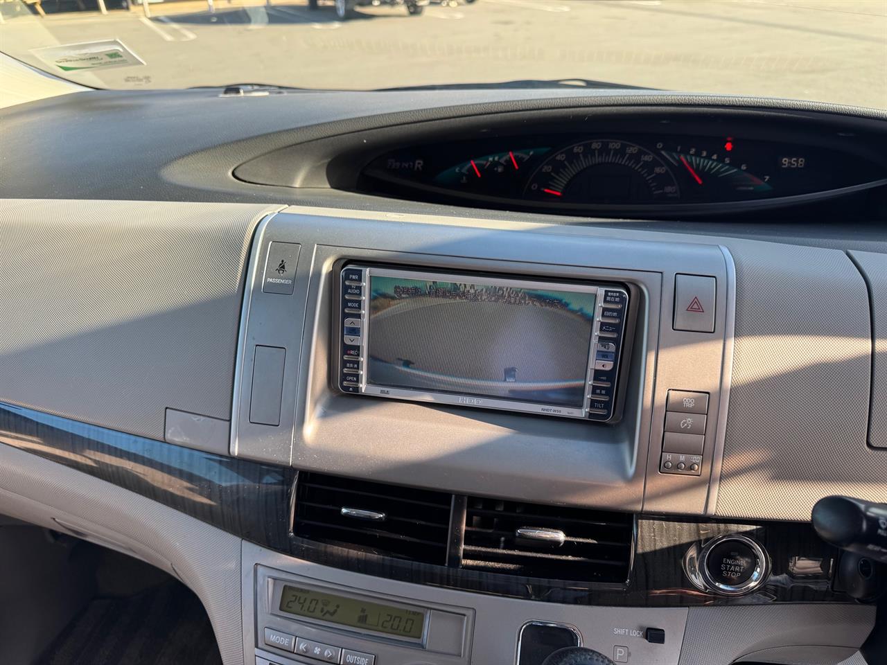 2006 Toyota Estima