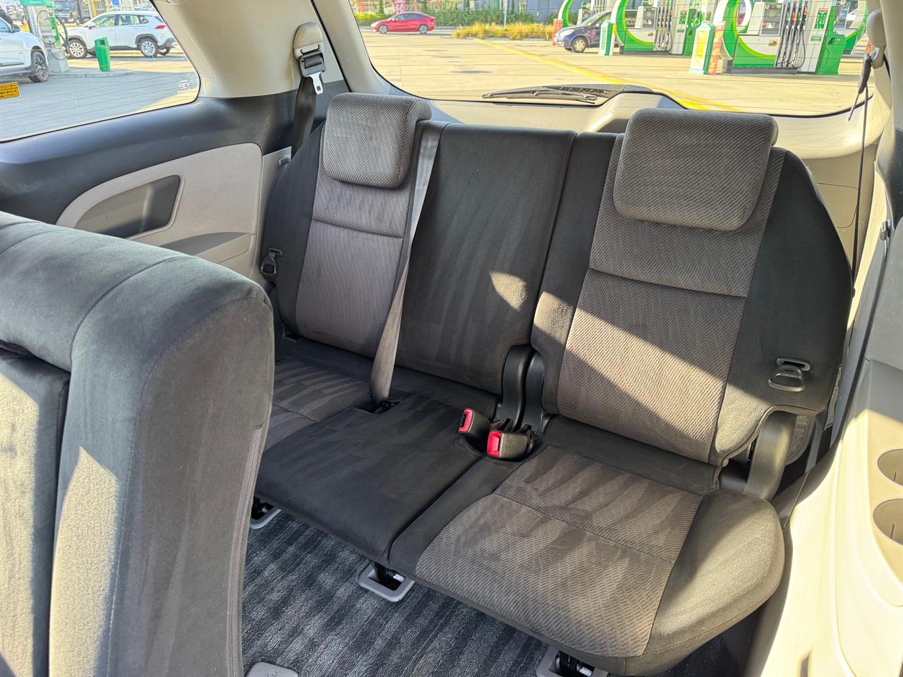 2006 Toyota Estima