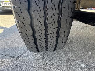 2003 Toyota Hilux - Thumbnail