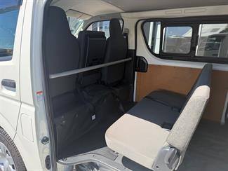 2020 Toyota Hiace - Thumbnail