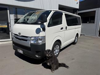 2020 Toyota Hiace - Thumbnail