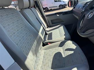 2011 Volkswagen T5 - Thumbnail