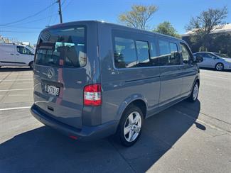 2011 Volkswagen T5 - Thumbnail