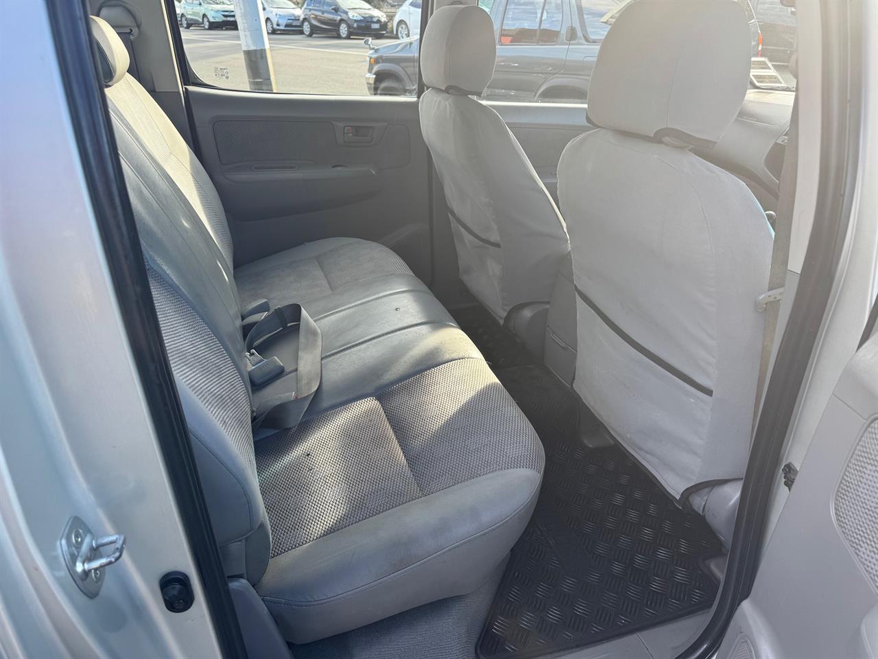 2006 Toyota Hilux