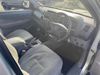 2006 Toyota Hilux - Thumbnail