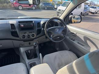 2006 Toyota Hilux - Thumbnail