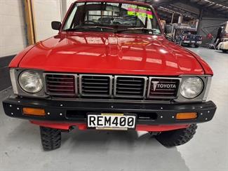 1982 Toyota Hilux - Thumbnail