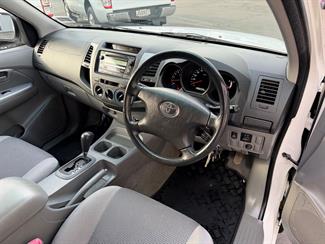 2008 Toyota Hilux - Thumbnail