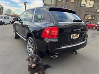 2006 Porsche Cayenne - Thumbnail