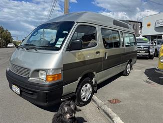 2002 Toyota Hiace - Thumbnail