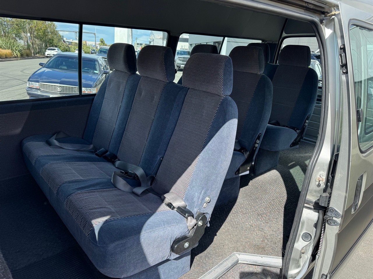 2002 Toyota Hiace