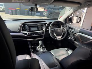 2016 Toyota Highlander - Thumbnail