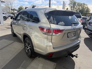 2016 Toyota Highlander - Thumbnail