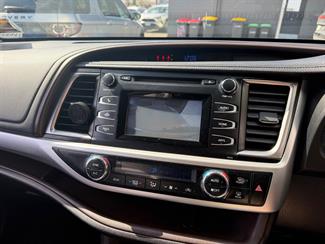 2016 Toyota Highlander - Thumbnail