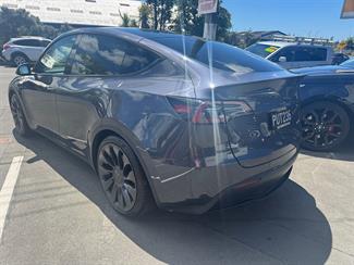 2023 Tesla Model Y - Thumbnail