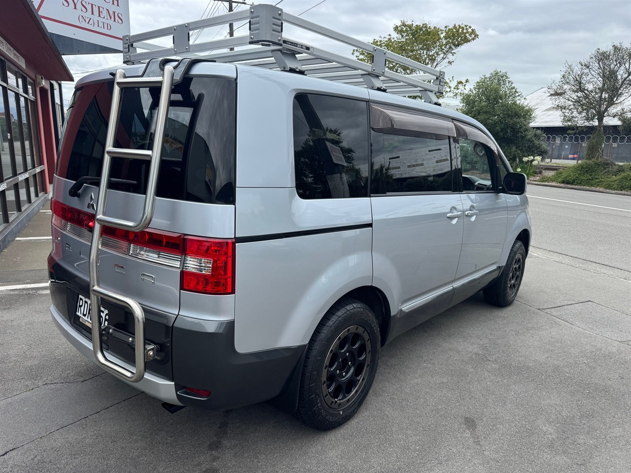 2014 Mitsubishi Delica