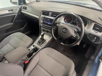2014 Volkswagen Golf - Thumbnail