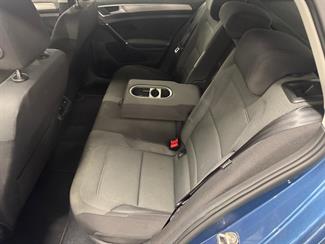 2014 Volkswagen Golf - Thumbnail
