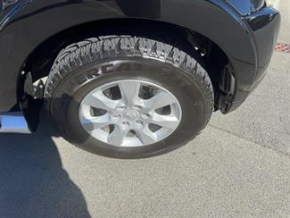 2014 Mitsubishi Pajero - Thumbnail