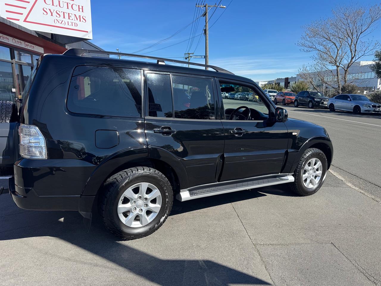 2014 Mitsubishi Pajero