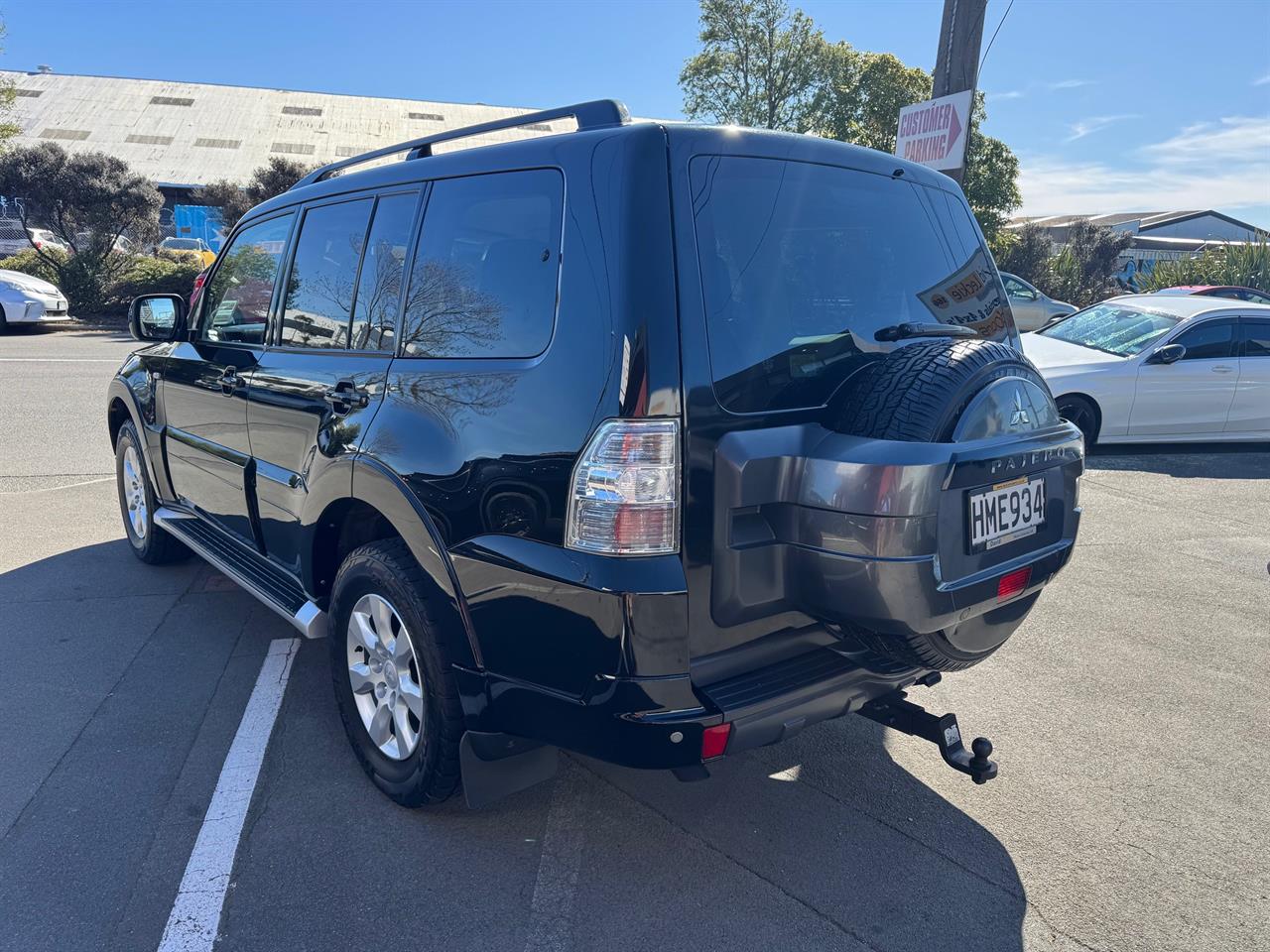 2014 Mitsubishi Pajero