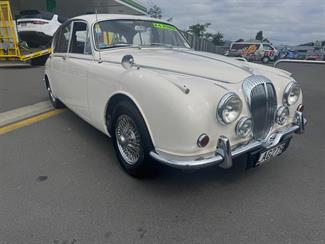 1968 Daimler V8 - Thumbnail