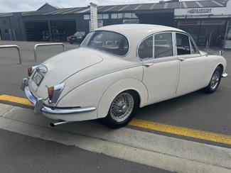 1968 Daimler V8 - Thumbnail