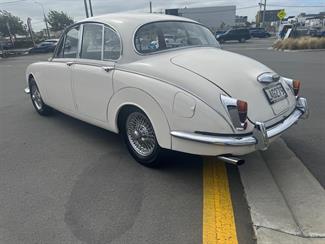 1968 Daimler V8 - Thumbnail