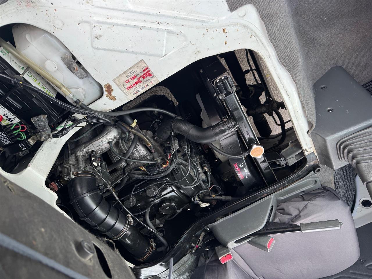2011 Mitsubishi L300