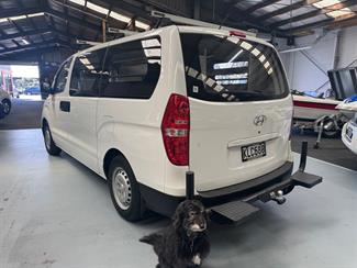 2017 Hyundai Iload - Thumbnail