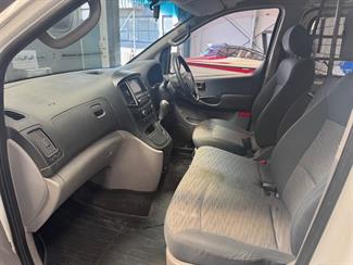 2017 Hyundai Iload - Thumbnail