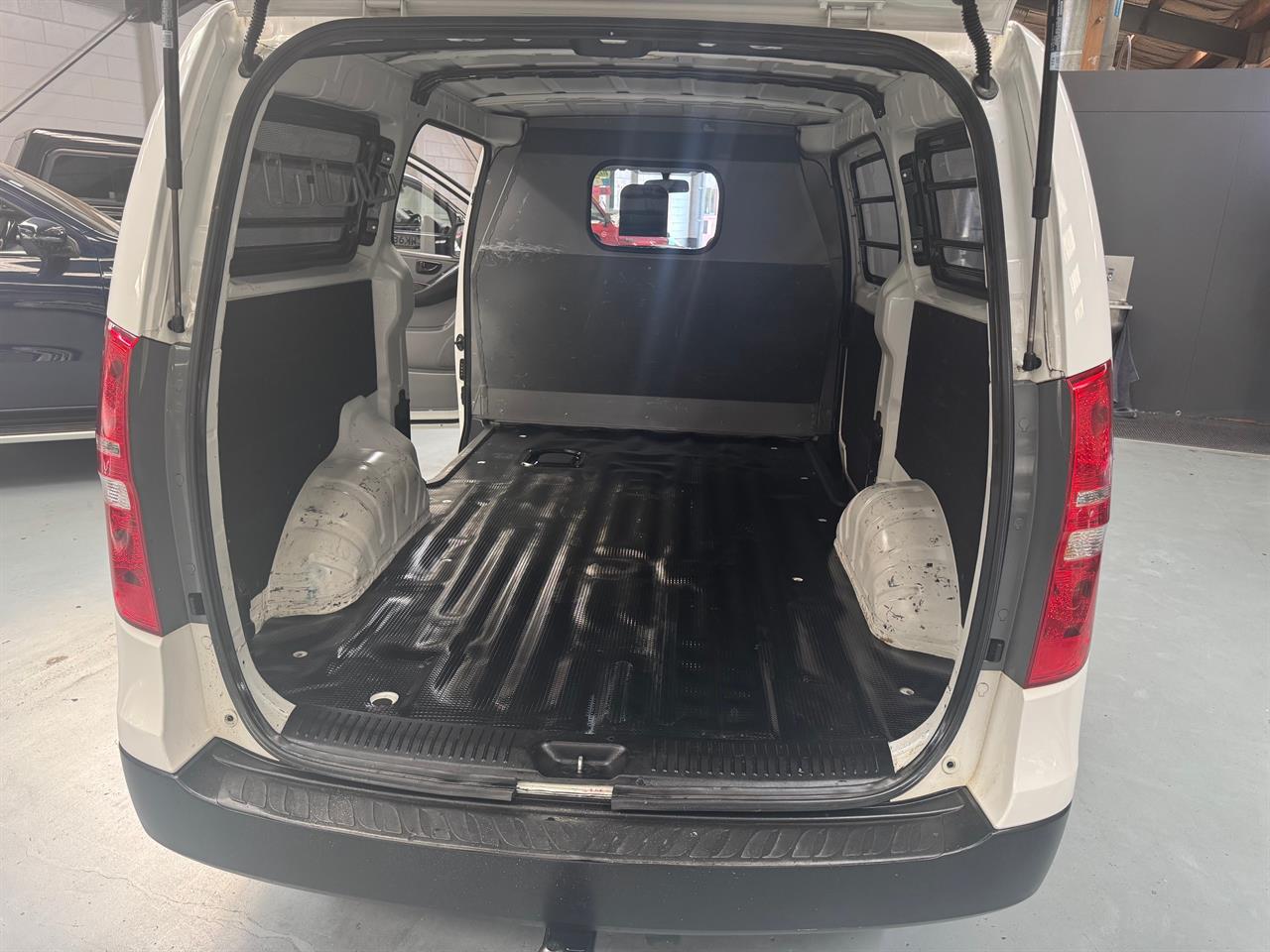 2019 Hyundai Iload