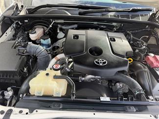 2024 Toyota Hilux - Thumbnail