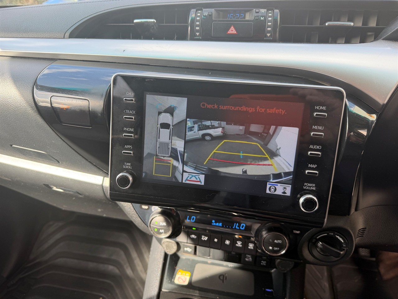 2024 Toyota Hilux