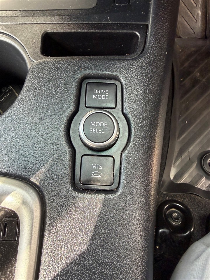 2024 Toyota Hilux