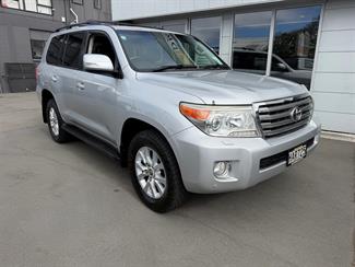 2013 Toyota Landcruiser - Thumbnail