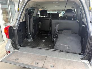 2013 Toyota Landcruiser - Thumbnail