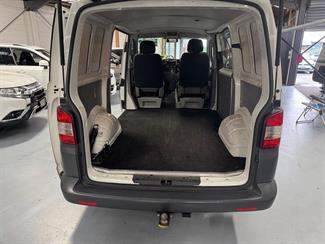2011 Volkswagen T5 - Thumbnail