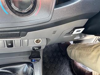 2015 Toyota Hilux - Thumbnail